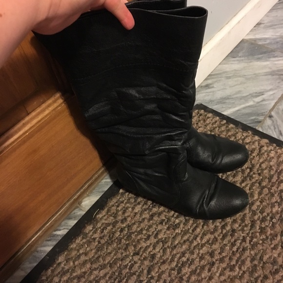 Black boots size 6.5 - Picture 2 of 2